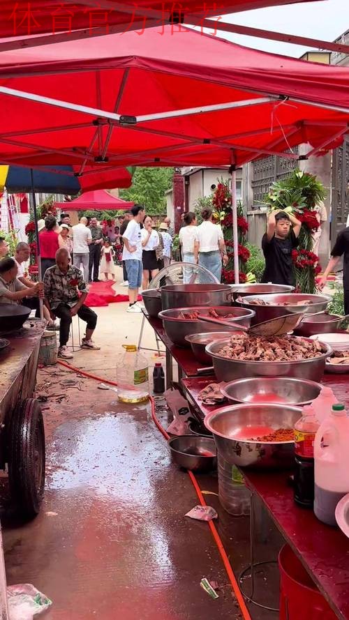 江苏沛县“村界杯”爆火，乡亲来捧场热闹似大集